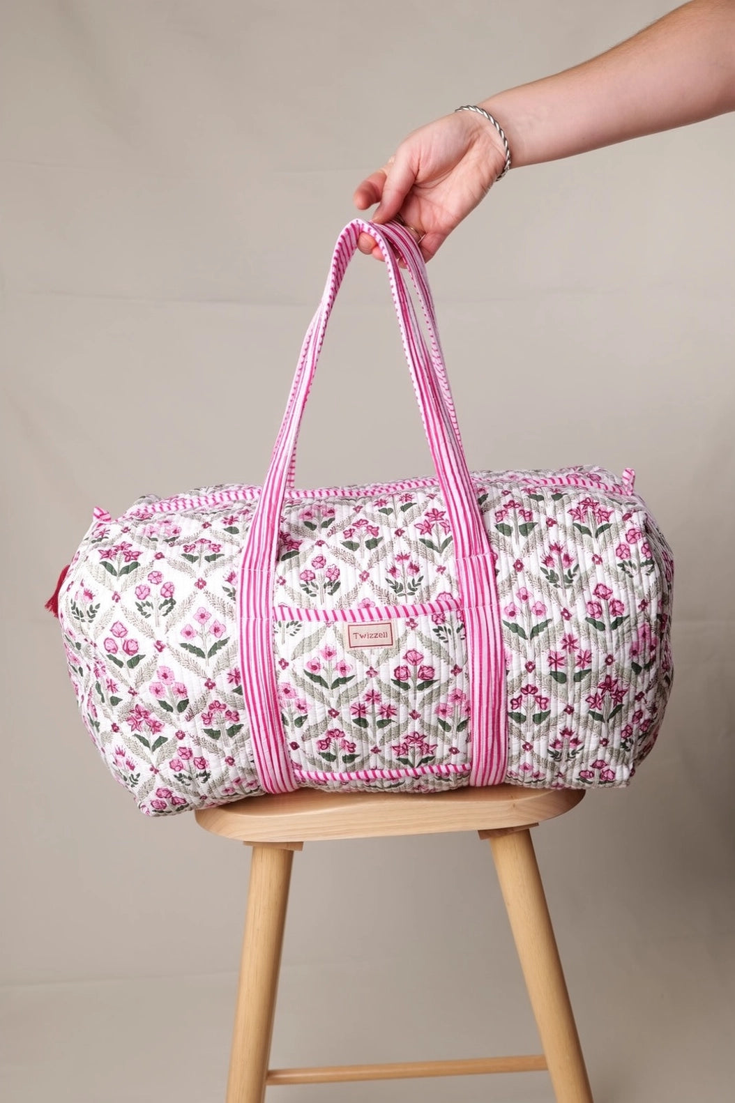 Twizzell Weekend Bag - Pink Flower with Green Trellis